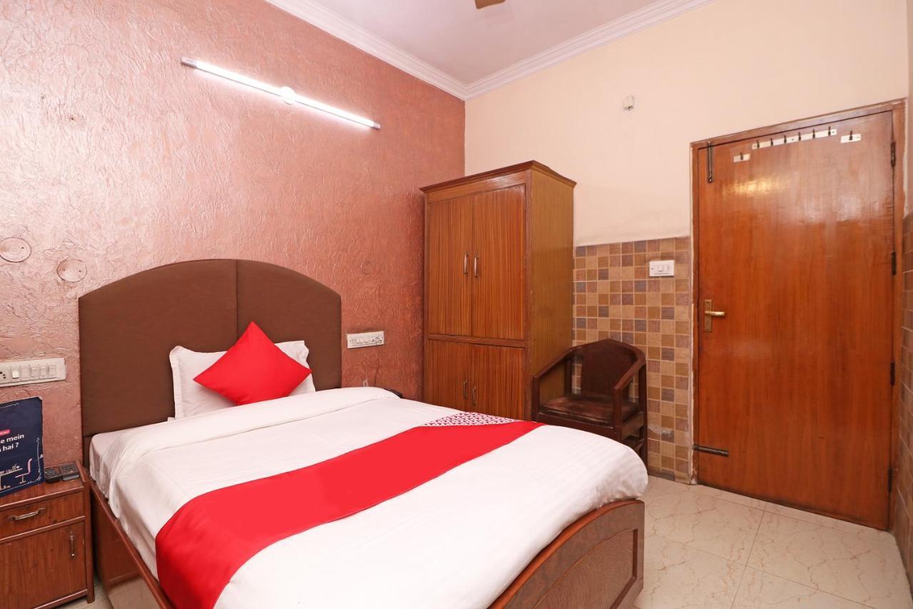 Oyo 29304 Hotel Pooja Yamunānagar Exterior foto
